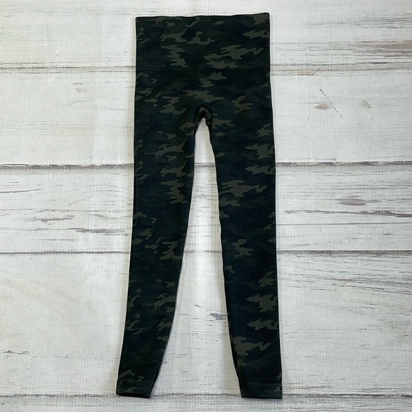 Spanx Leggings Women's S Small Green Camo Skinny Stretch Ankle - Picture 3 of 11
